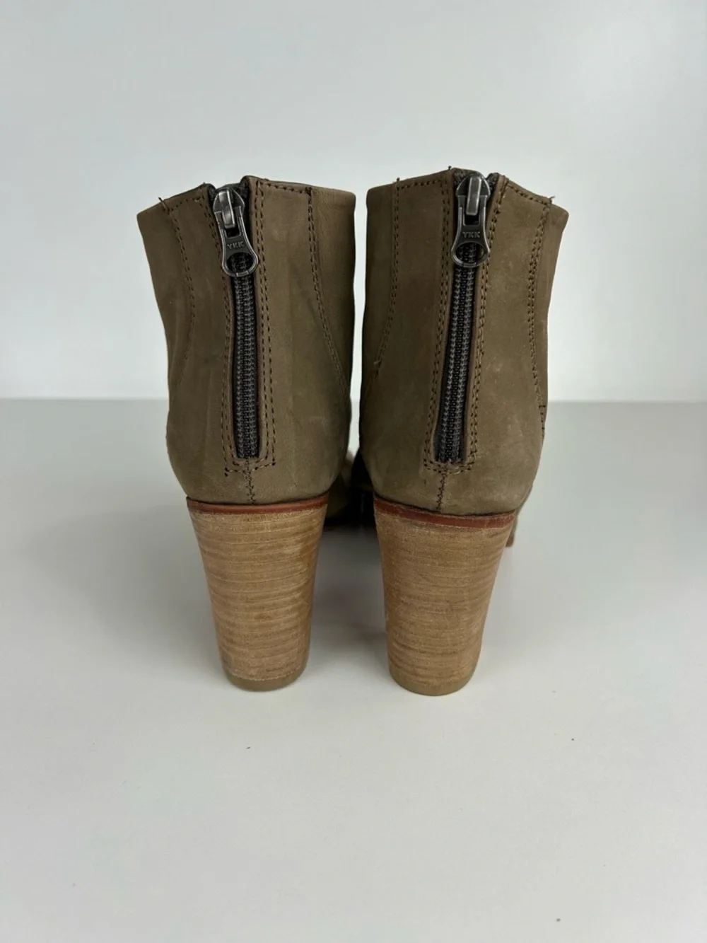FREE PEOPLE CLEARWATER STACKED HEEL PEEP TOE ANKLE BOOT SIZE 38 TAUPE COLOR
